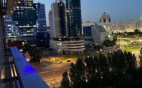 1-комнатная квартира рядом с ТЦ Абу-Даби Плаза ЖК КРАУН ПЛАЗА